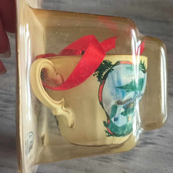 New In Box, New Old Stock!!Brand: Conversation ConceptsStyle: Ornament, Bosto - Picture 3 of 6